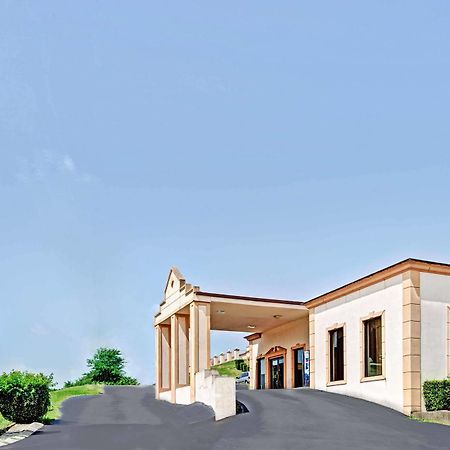 Super 8 By Wyndham Nashville Near Downtown / I-40 Exterior foto